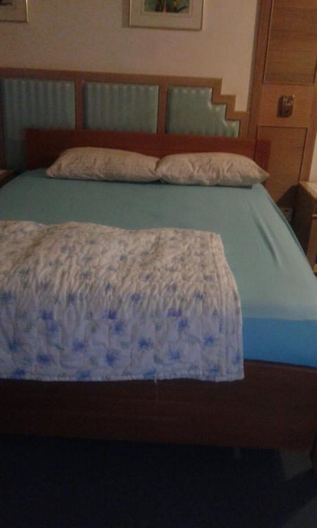 Hotel Eden *
